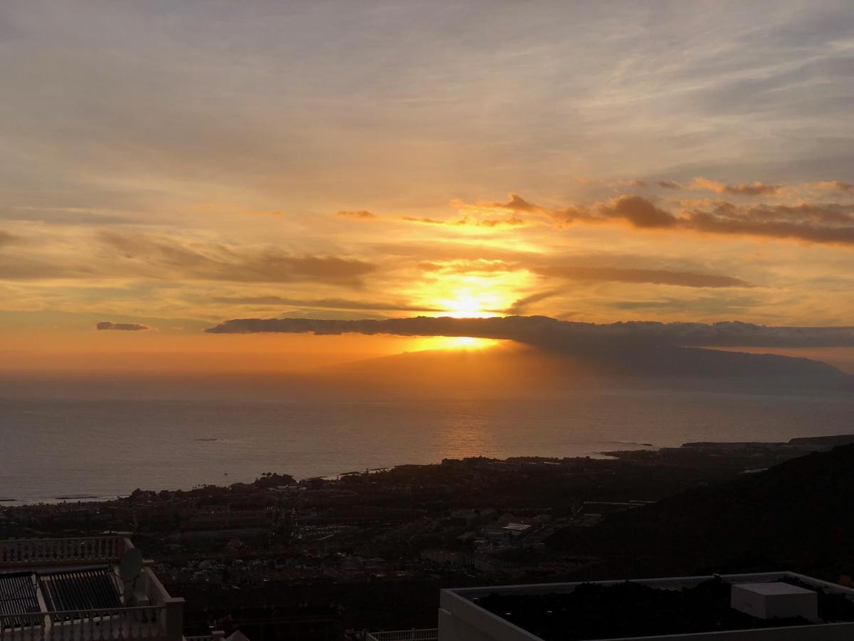 Villa Juliana Costa Adeje  Eksteriør billede